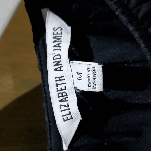 ELIZABETH AND JAMES BLACK TOP ELASTIC HEM SIZE MEDIUM Balloon Sleeves - Picture 6 of 7